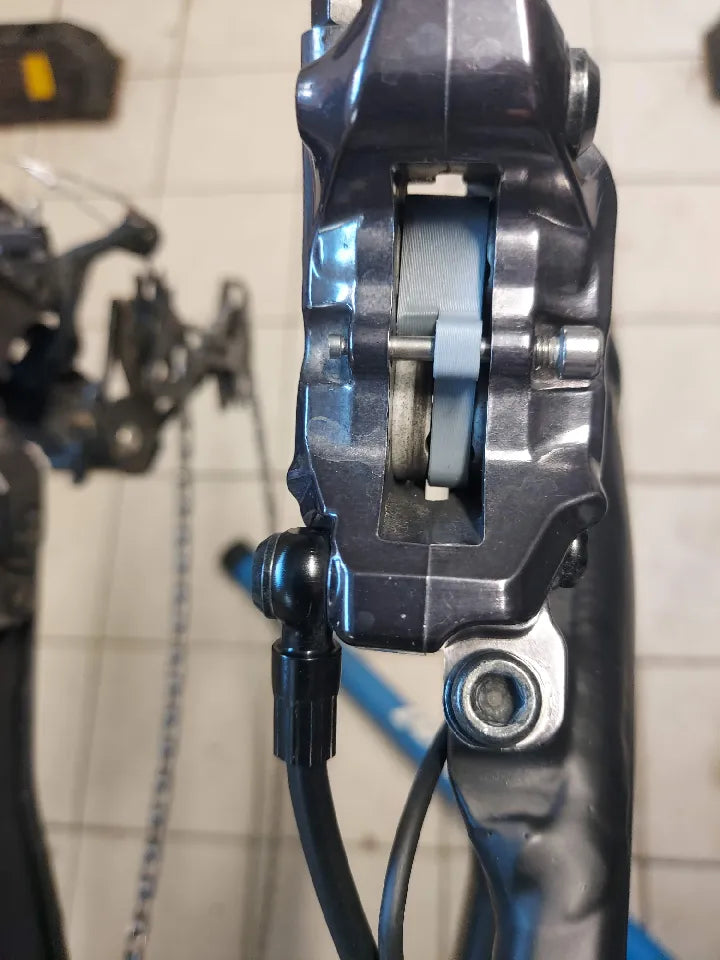 Shimano 4 piston brake service